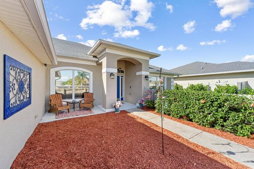 Villa Port Saint Lucie, Saint Lucie County