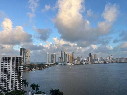 Residential complexes in Aventura, Miami-Dade