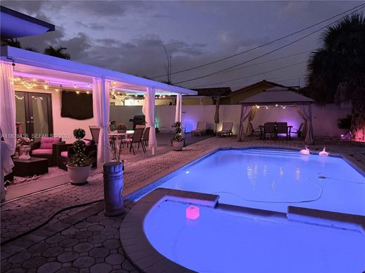 Villa a Hialeah, Miami-Dade County