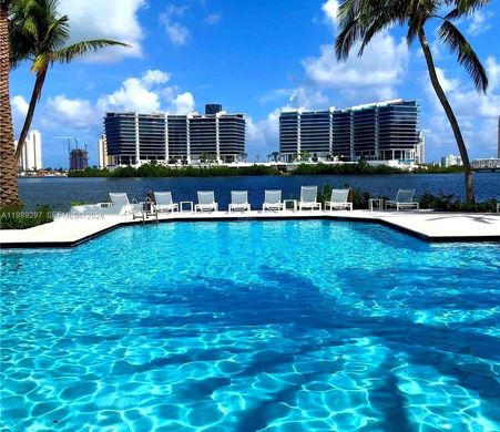 Residential complexes in Aventura, Miami-Dade