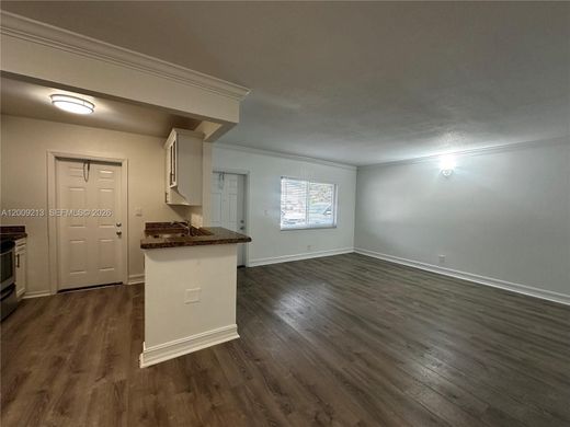 Residential complexes in Fort Lauderdale, Broward County
