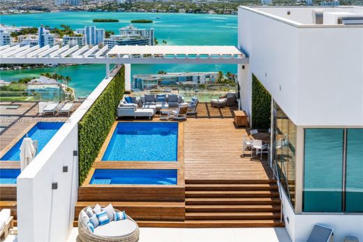 Residential complexes in Bal Harbour, Miami-Dade
