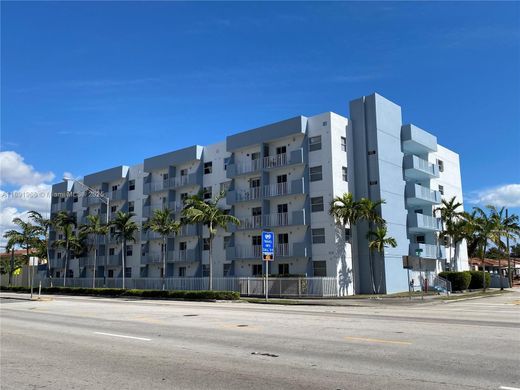 Complesso residenziale a Miami, Miami-Dade County