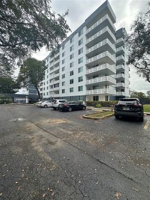 Complexes résidentiels à Hollywood, Comté de Broward