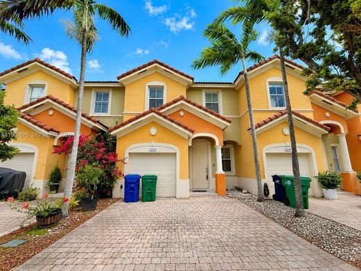 Dom miejski w Miami, Miami-Dade County