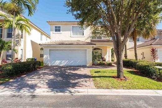 Villa in Pembroke Pines, Broward County