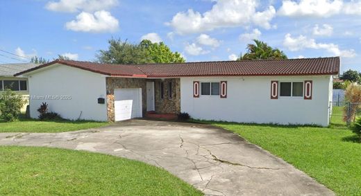 Villa a North Miami, Miami-Dade County