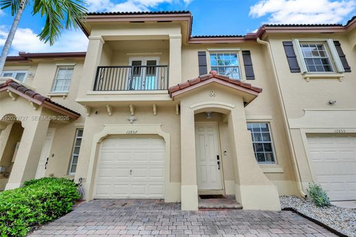 Townhouse in Miami, Miami-Dade