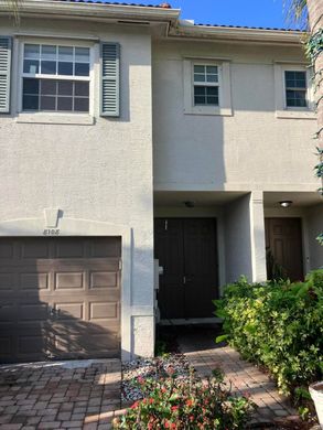 Townhouse in Tamarac, Broward County