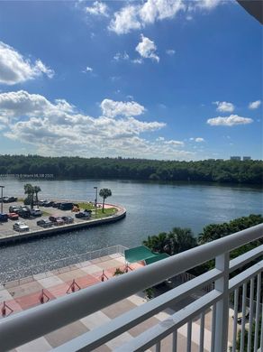 Complesso residenziale a Sunny Isles Beach, Miami-Dade County