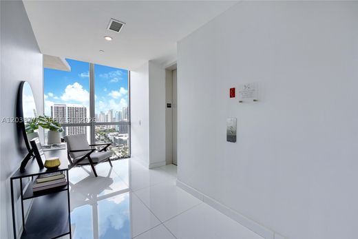 Residential complexes in Miami, Miami-Dade