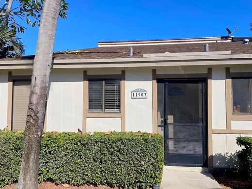 Townhouse in Wellington, Palm Beach