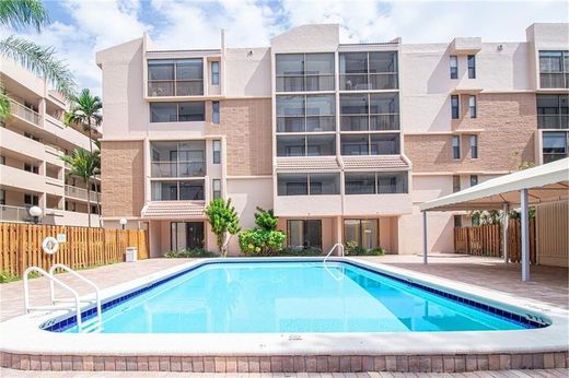 Residential complexes in Plantation, Broward County