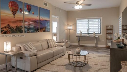Residential complexes in Palm Beach Gardens, Palm Beach