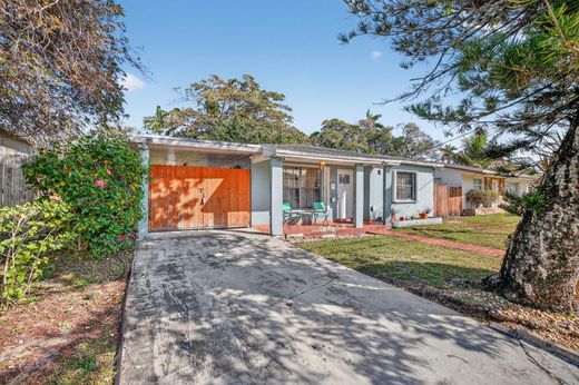 Villa in Hallandale, Broward County