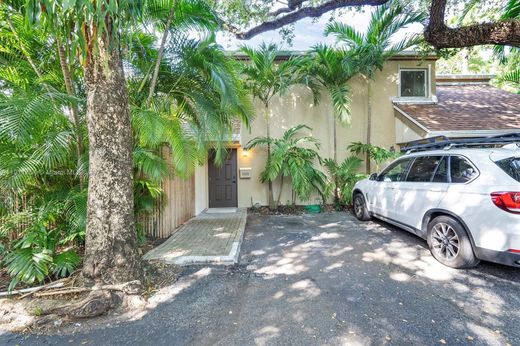 Complesso residenziale a Miami, Miami-Dade County