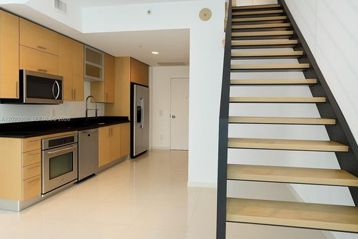 Residential complexes in Miami, Miami-Dade