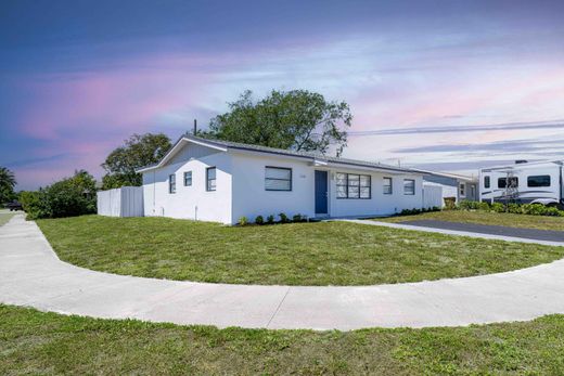 Villa in Deerfield Beach, Broward County