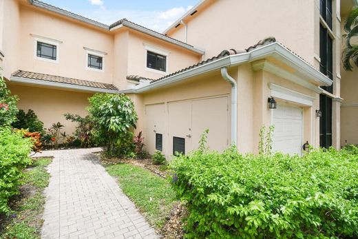 Residential complexes in Palm Beach Gardens, Palm Beach