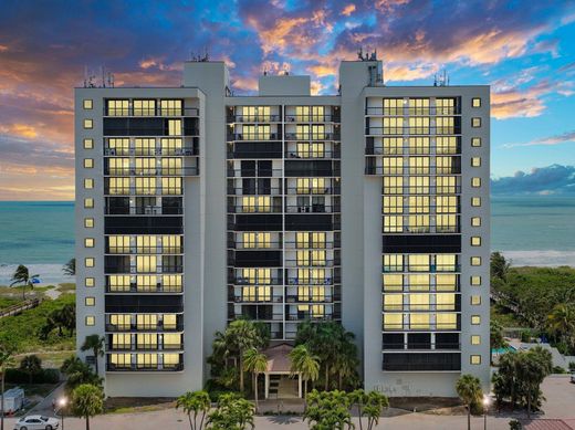 Residential complexes in Hutchinson Island South, Saint Lucie County