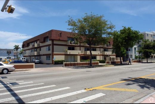 Complexes résidentiels à Miami Beach, Comté de Miami-Dade