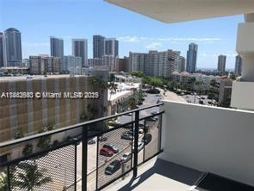 Residential complexes in Hallandale, Broward County