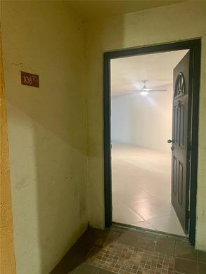 Complesso residenziale a Hialeah, Miami-Dade County