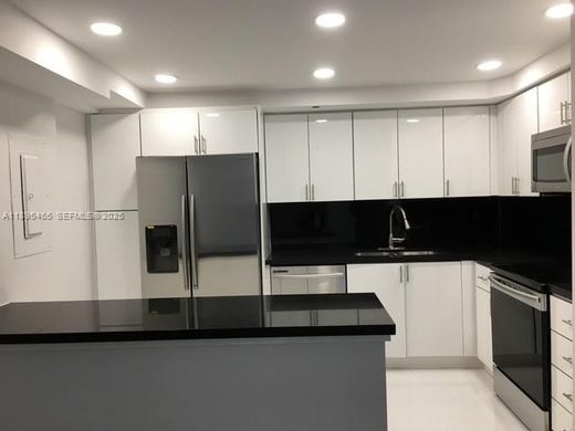 Complexes résidentiels à Miami, Comté de Miami-Dade