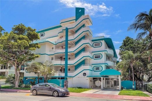 Wohnkomplexe in Surfside, Miami-Dade County