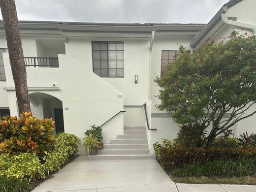 Residential complexes in Delray Beach, Palm Beach