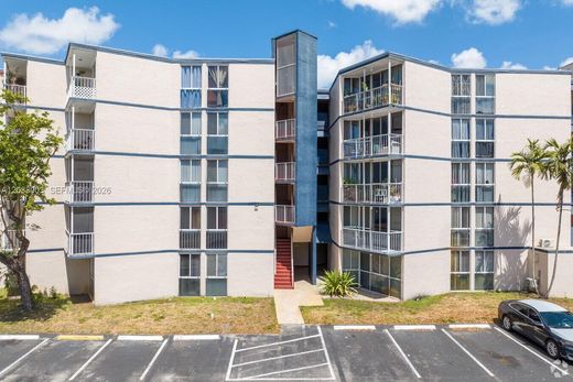 Residential complexes in Hialeah, Miami-Dade