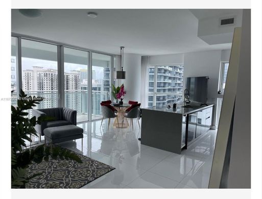 Komplex apartman Miami, Miami-Dade County