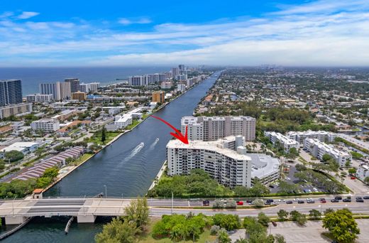 Residential complexes in Pompano Beach, Broward County