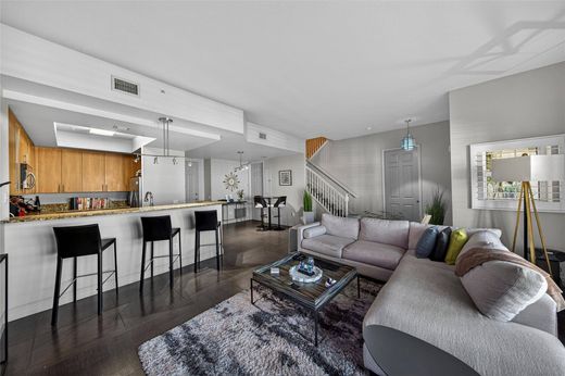 Townhouse in Wilton Manors, Broward County