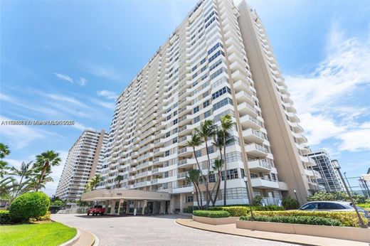 Complexos residenciais - Hallandale Beach, Broward County