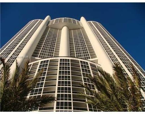 Wohnkomplexe in Sunny Isles Beach, Miami-Dade County