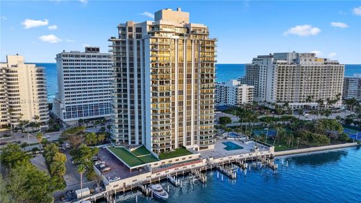 Residential complexes in Miami Beach, Miami-Dade