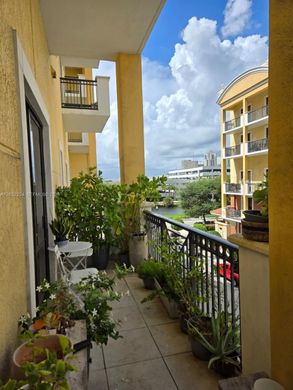 Complexes résidentiels à Miami, Comté de Miami-Dade