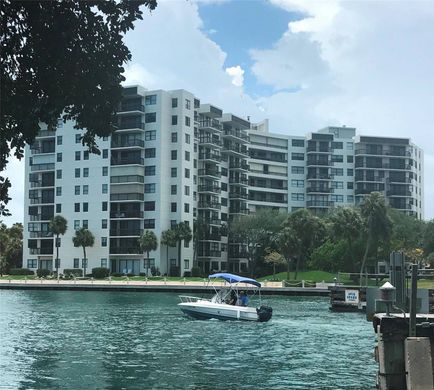 Komplex apartman Pompano Beach, Broward County