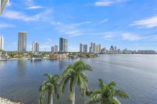 Residential complexes in Aventura, Miami-Dade