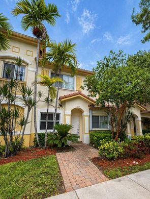 Residential complexes in Miramar, Broward County