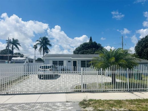 Villa Miami Gardens, Miami-Dade County