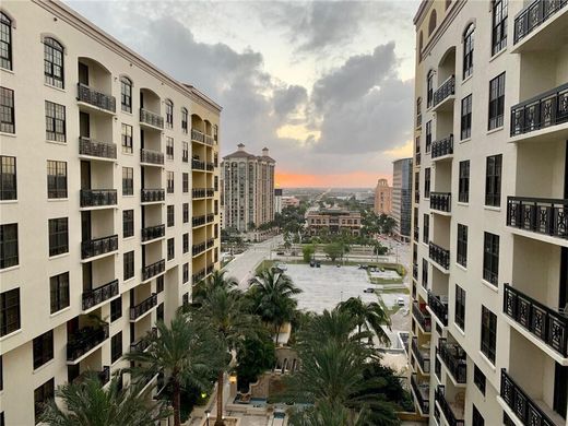Residential complexes in West Palm Beach, Palm Beach