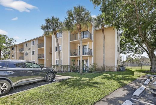 Wohnkomplexe in Pembroke Pines, Broward County