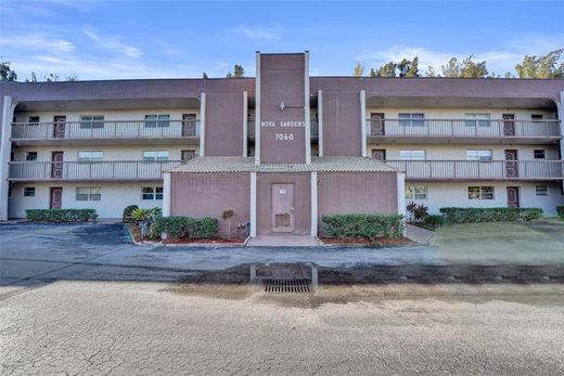 Wohnkomplexe in Davie, Broward County
