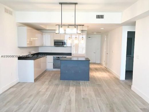 Complesso residenziale a Miami, Miami-Dade County