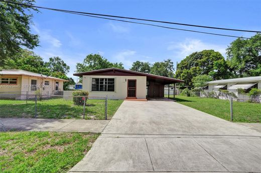Villa a Miami Gardens, Miami-Dade County