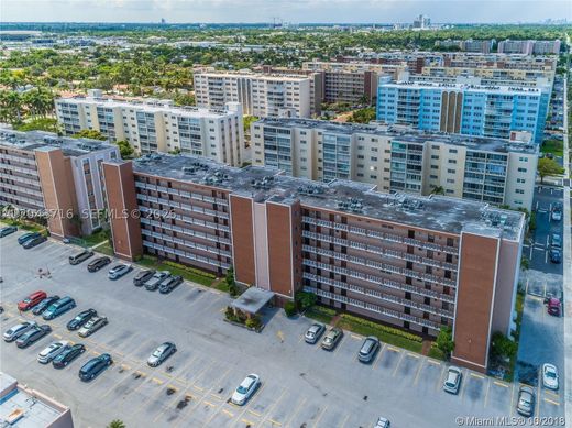 Жилой комплекс, Hallandale Beach, Broward County