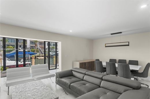 Stadswoning in North Miami Beach, Miami-Dade County