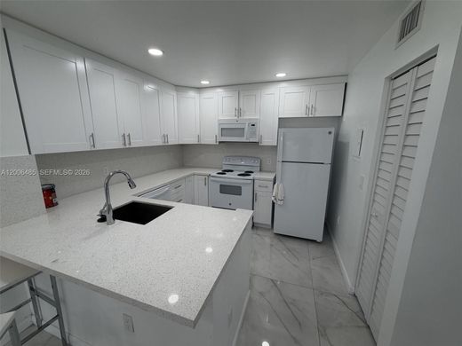 Residential complexes in Miramar, Broward County